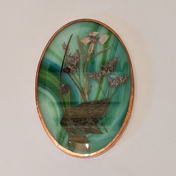 Vintage 70s Dried Flower Art | Oval Copper Frame | Pressed Wildflowers in Resin - Picture 3 of 4